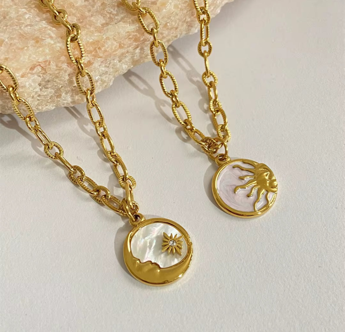 Duo Collier Soleil & Lune – Harmonie & Éclat