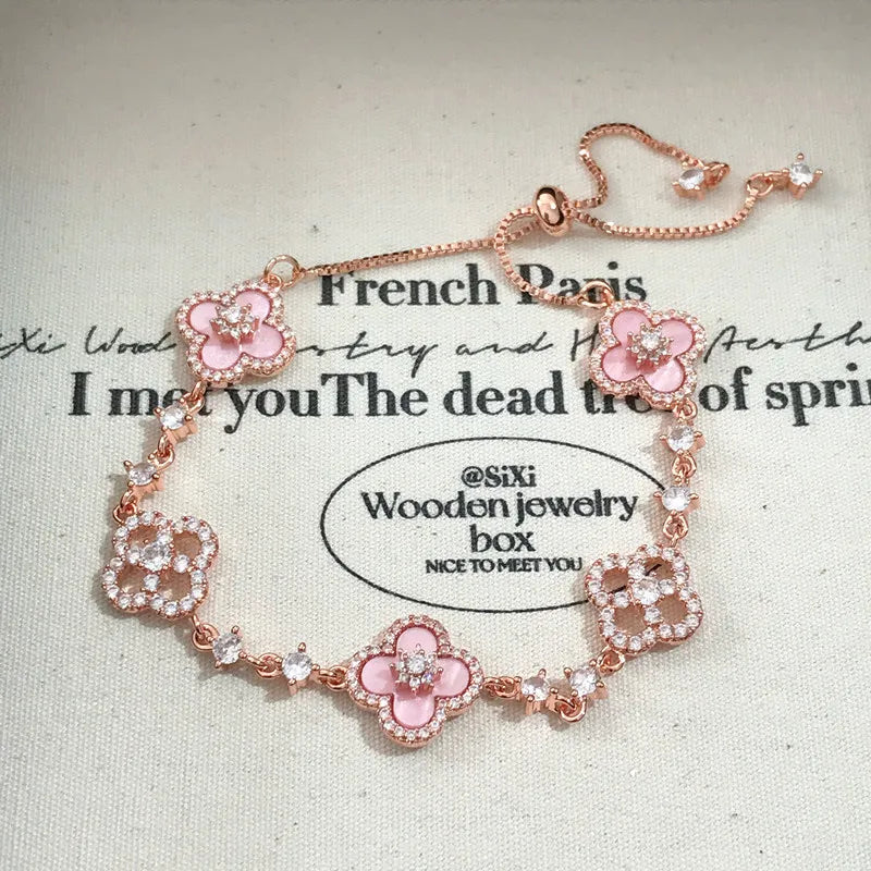 Bracelet réglable fleur cristal – nacre
