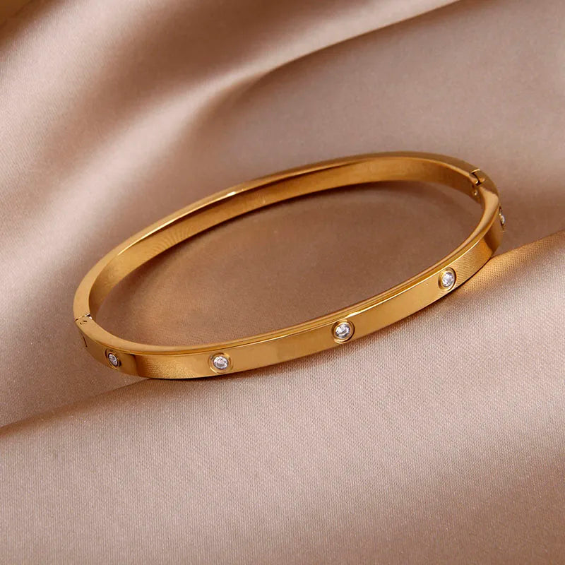 Titanium steel bracelet - Elegance and strength