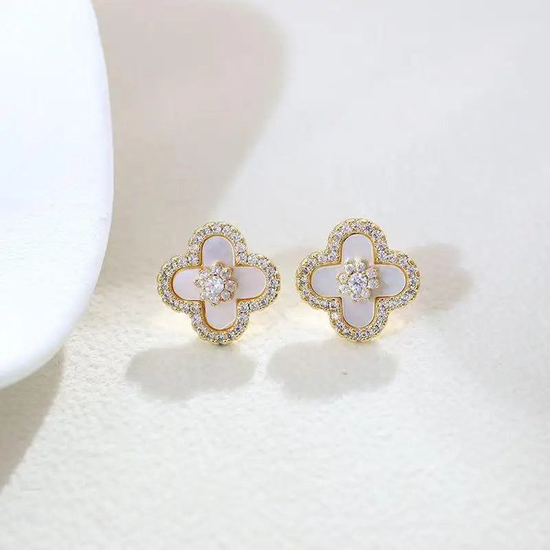 Bracelet réglable fleur cristal – nacre