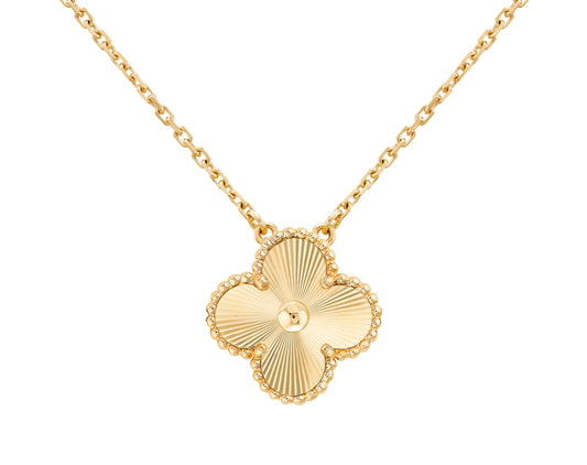 Collier Doré Élégant - Inspiration Luxe & Style Intemporel