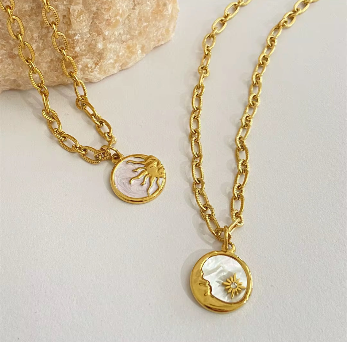 Duo Collier Soleil & Lune – Harmonie & Éclat