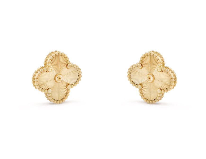 Collier Doré Élégant - Inspiration Luxe & Style Intemporel