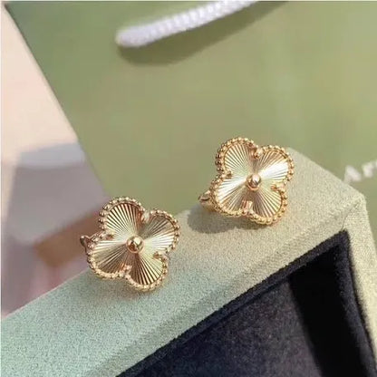 Boucles d’oreilles Doré Élégant - Inspiration Luxe & Style Intemporel