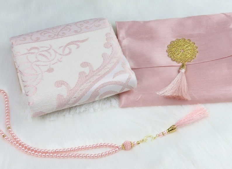 Set de Prière Élégance Nomade – Pochette + Tapis + Tasbih