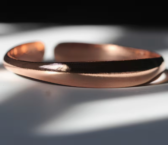 Bracelet féminin en cuivre