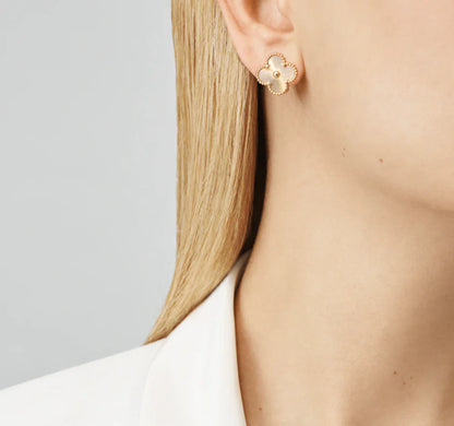 Boucles d’oreilles Doré Élégant - Inspiration Luxe & Style Intemporel