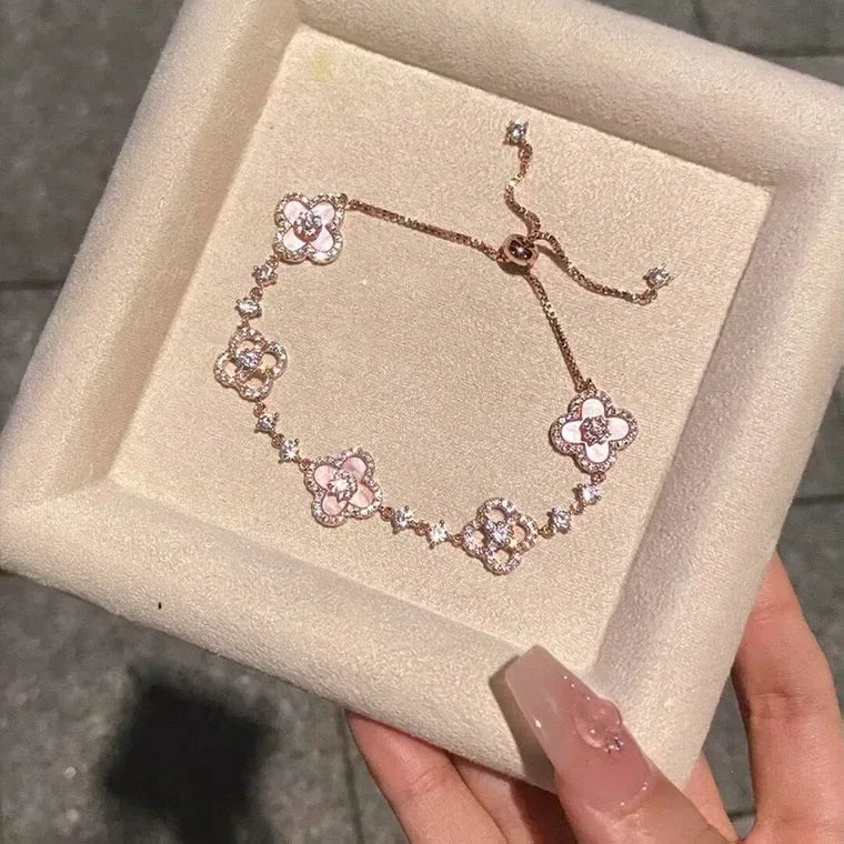 S Pulsera de flores rosas nueva hija temperamento nicho Joker pulsera de moda