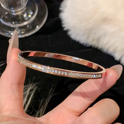 Titanium steel bracelet - Elegance and strength
